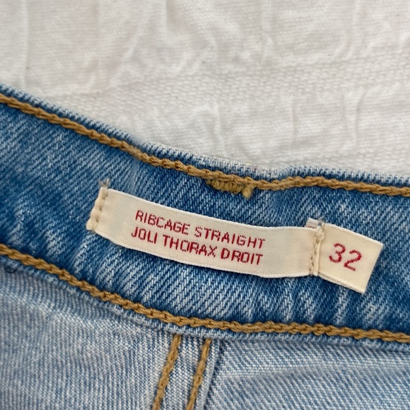Levis Ribcage Straight Jeans with Knee Rips 32x32 - Picture 3 of 14